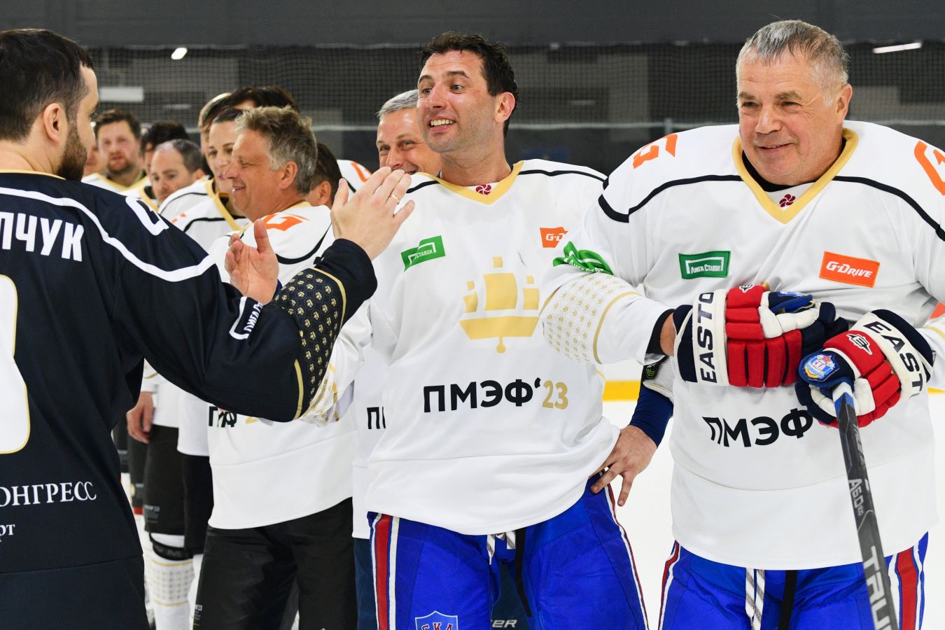 СКА выиграл суд у КХЛ, «Динамо» сохранило тренера и лидеров. Итоги дня в хоккее