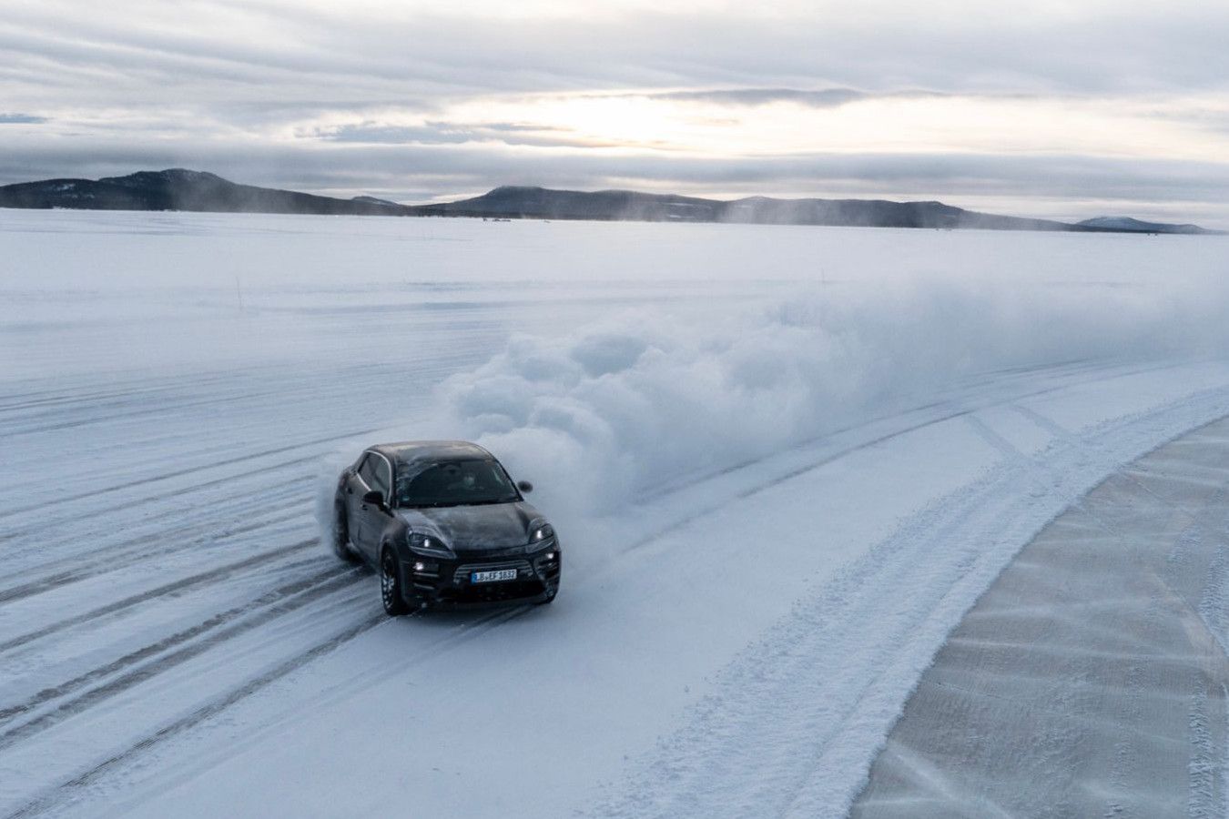 В Porsche протестировали электрический Macan при 30-градусных морозах