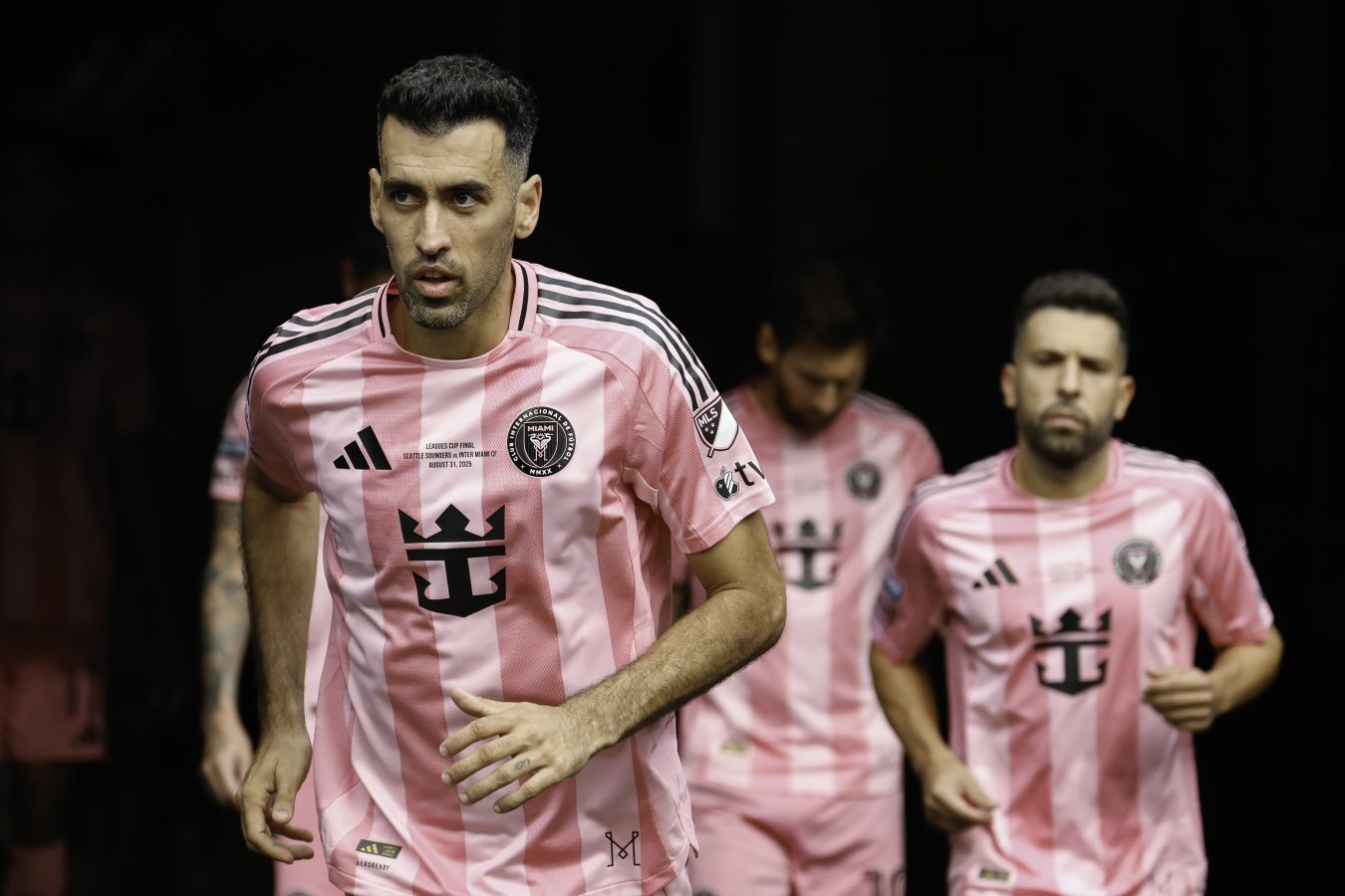 Два друга, которых я очень люблю. Месси о завершивших карьеру Альбе и Бускетсе