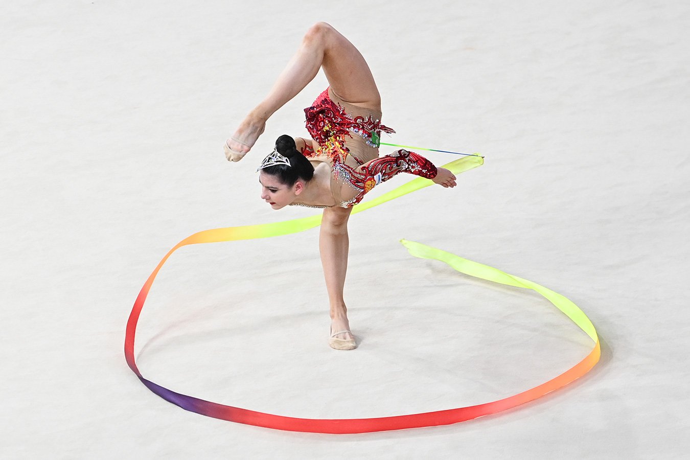 В честь 16-летней российской гимнастки-художницы назвали сложный элемент —  как выглядит пируэт Крамаренко, видео - Чемпионат