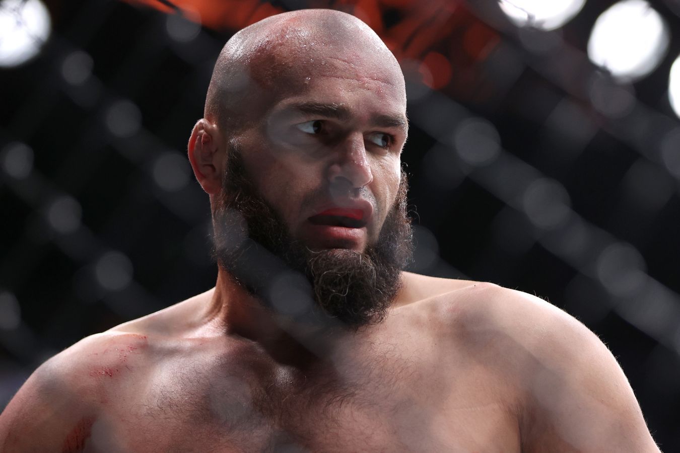 Шамиль Газиев сообщил о срыве боя со Спиваком на турнире UFC в Катаре