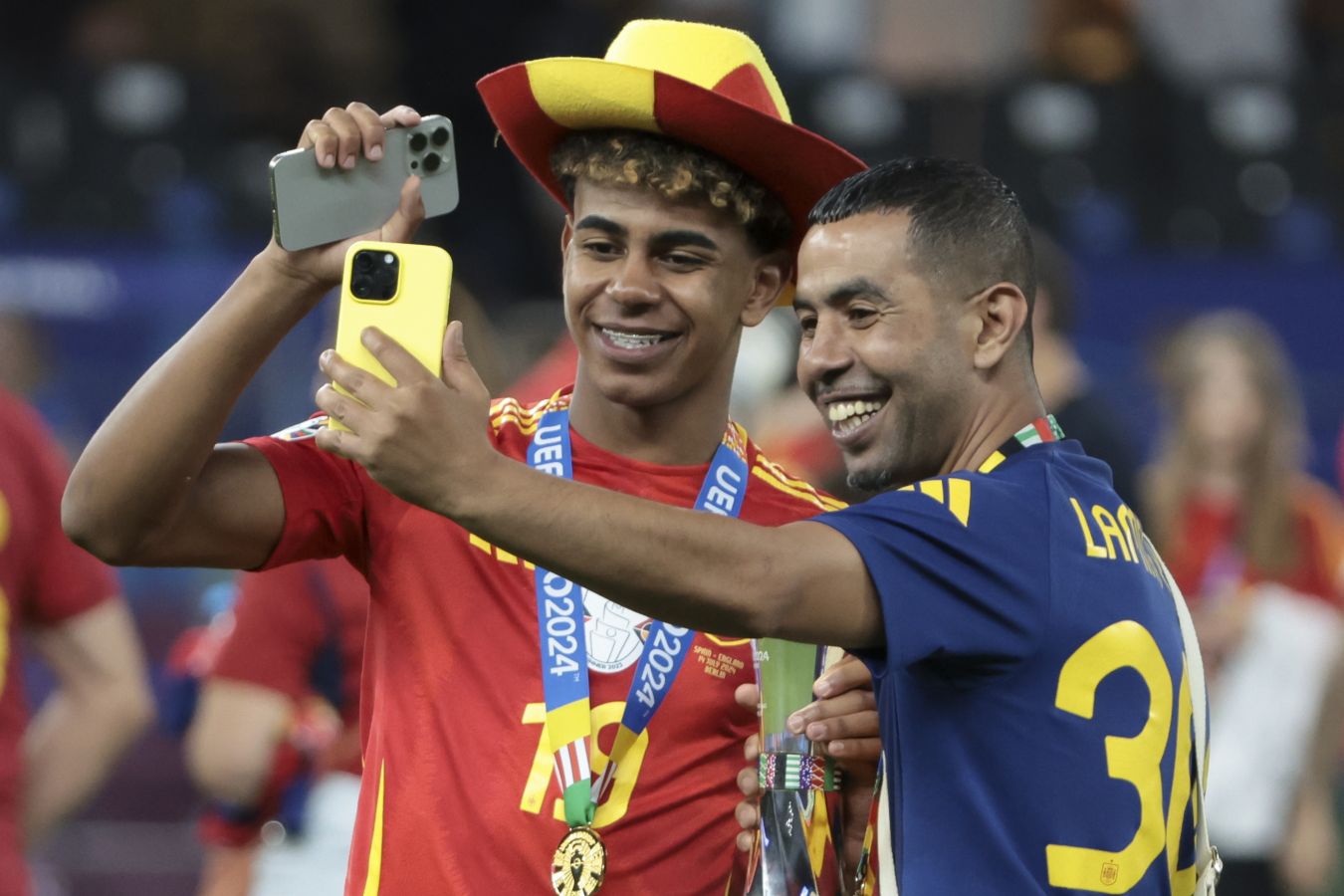 Вам повезло, что ему 18. Отец Ямаля обратился к Реалу после скандала в эль класико