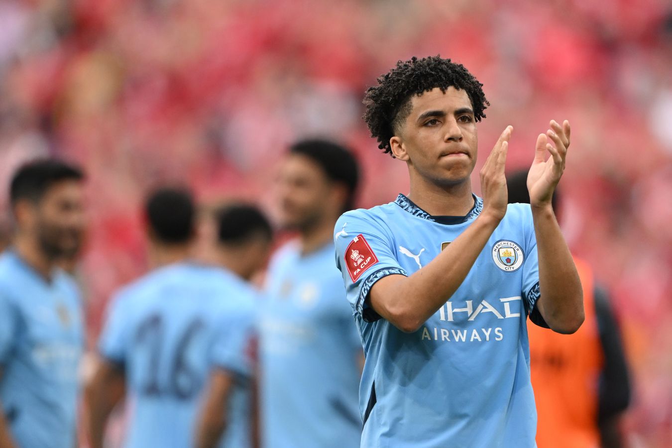 Манчестер Сити может продать двух футболистов зимой  Football Insider