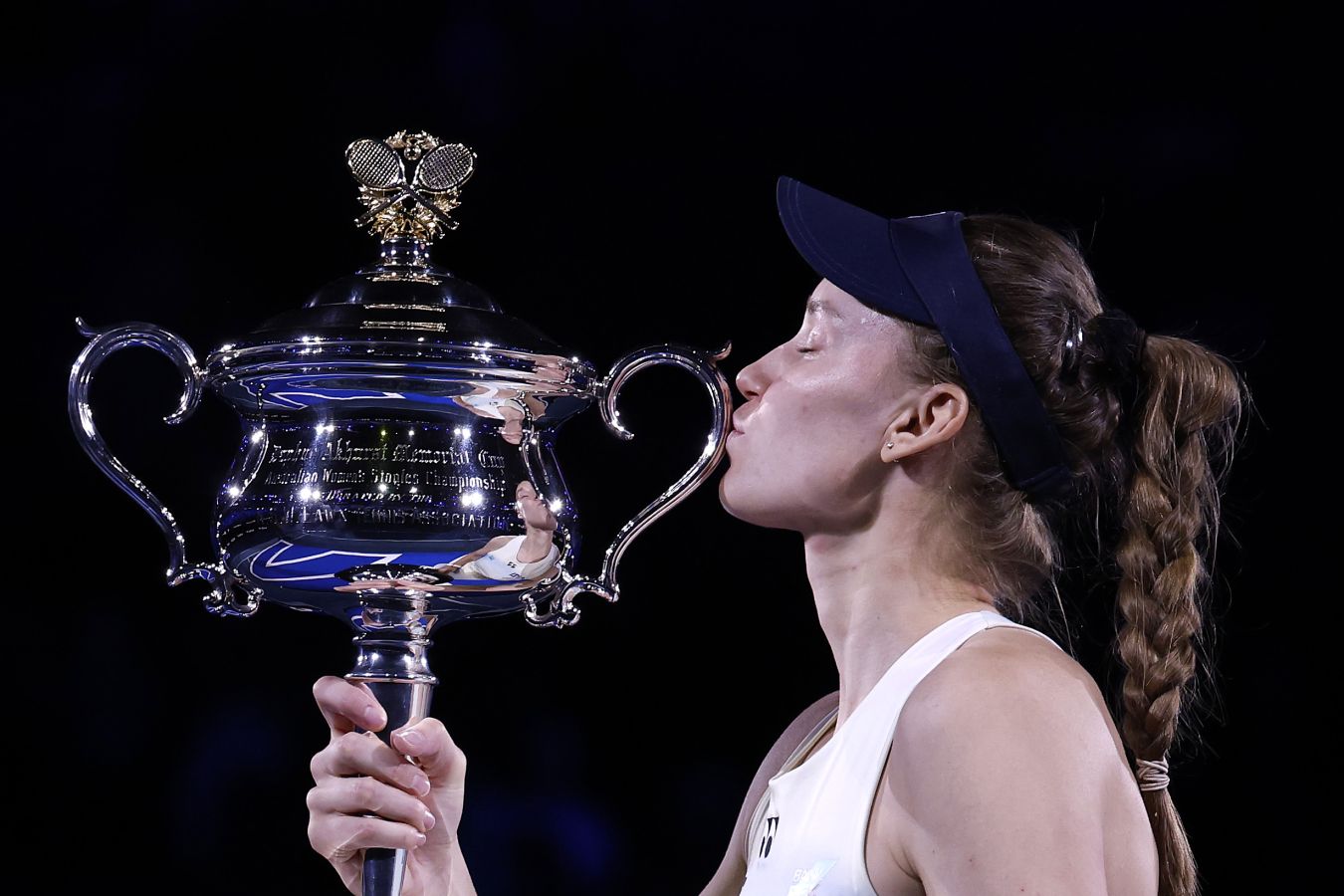 Навратилова  о Рыбакиной: после Australian Open она заболела  такое часто случается