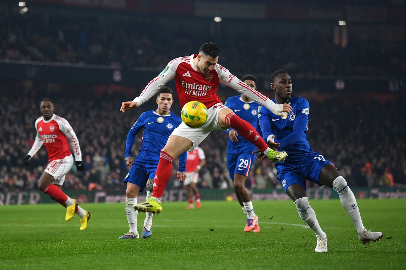 «Арсенал» уверенно проходит в финал Кубка английской лиги