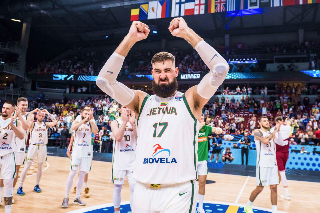 Йонас Валанчюнас, ЧЕ-2025: статистика в матче Литва  Латвия, очки, передачи, подборы