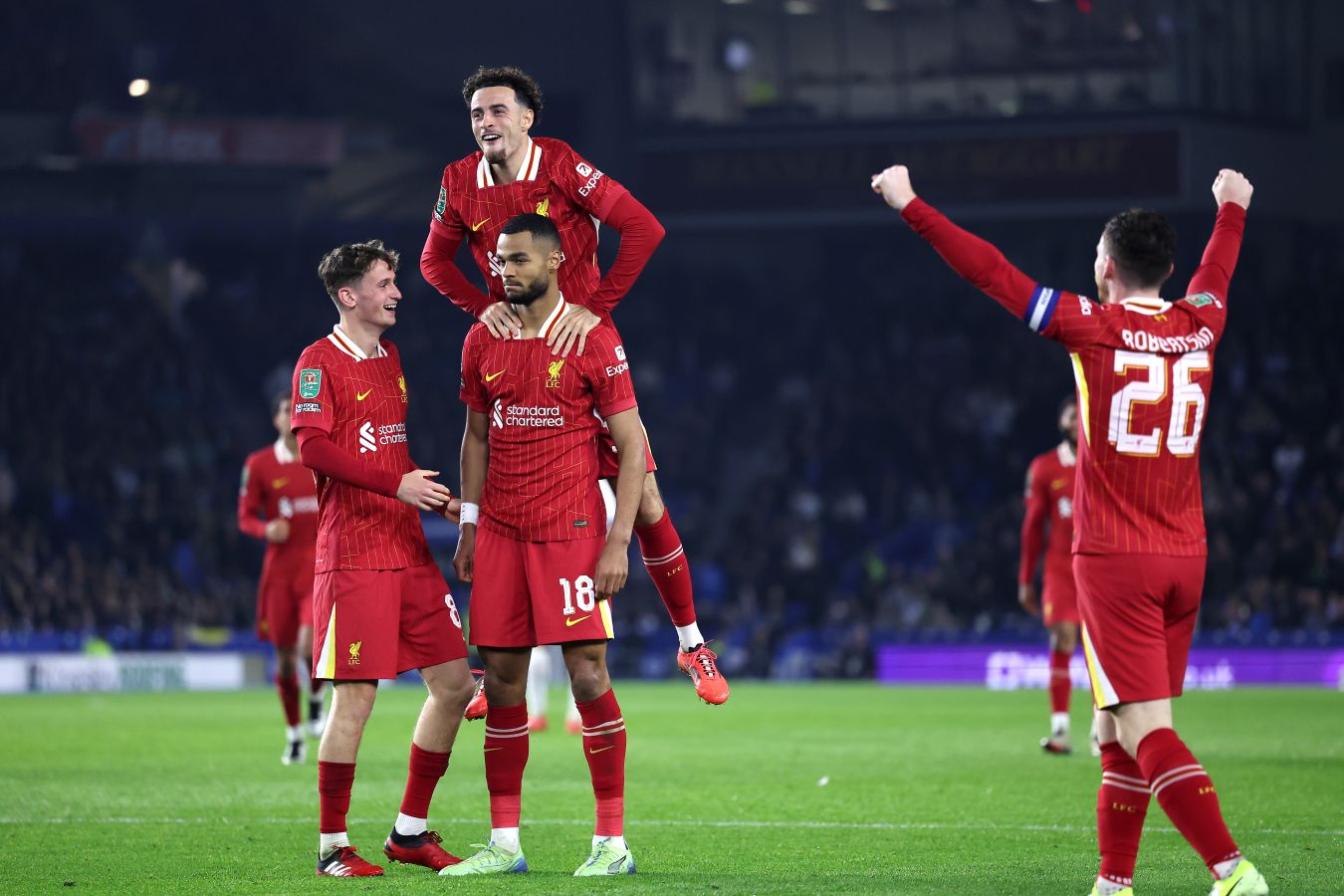 Пол Мерсон оценил шансы «Ливерпуля» и «Сити» 8 февраля