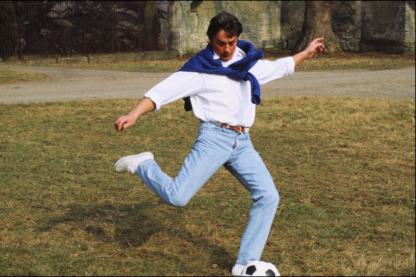 5 звёздных мужских образов из 80-х и 90-х