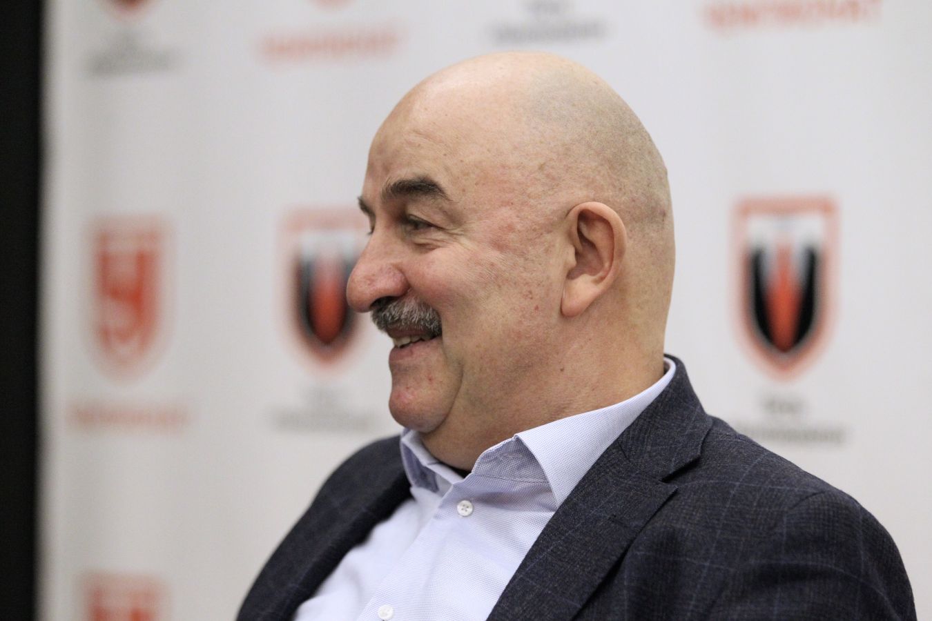 Черчесов: буду на финале Лиги Европы. Если не зрителем будет круче