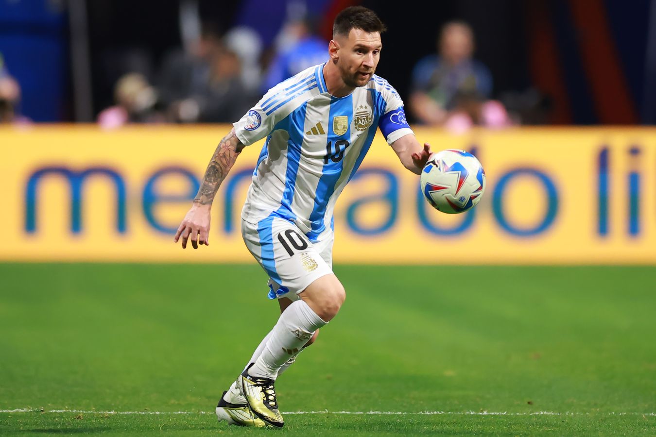 Аргентина — Канада: Лаутаро Мартинес забил с передачи Лионеля Месси
