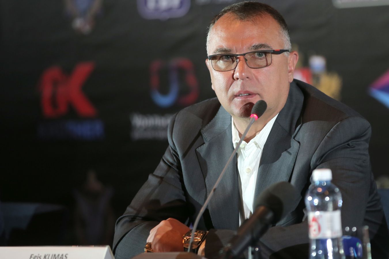 Менеджер Ломаченко назвал двух лучших легковесов в настоящий момент