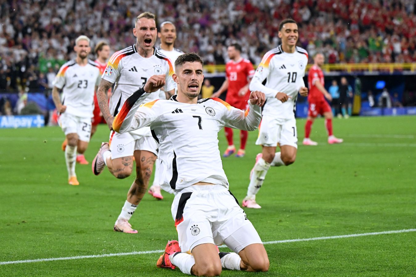Германия вышла в 1/4 финала Евро-2024, Перейра нокаутировал Прохазку. Главное к утру