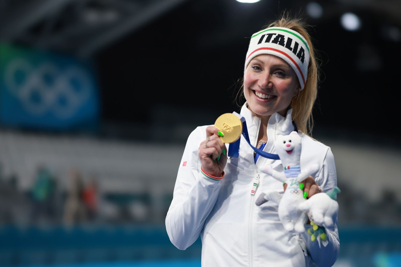 Конькобежка Лоллобриджида принесла Италии победу