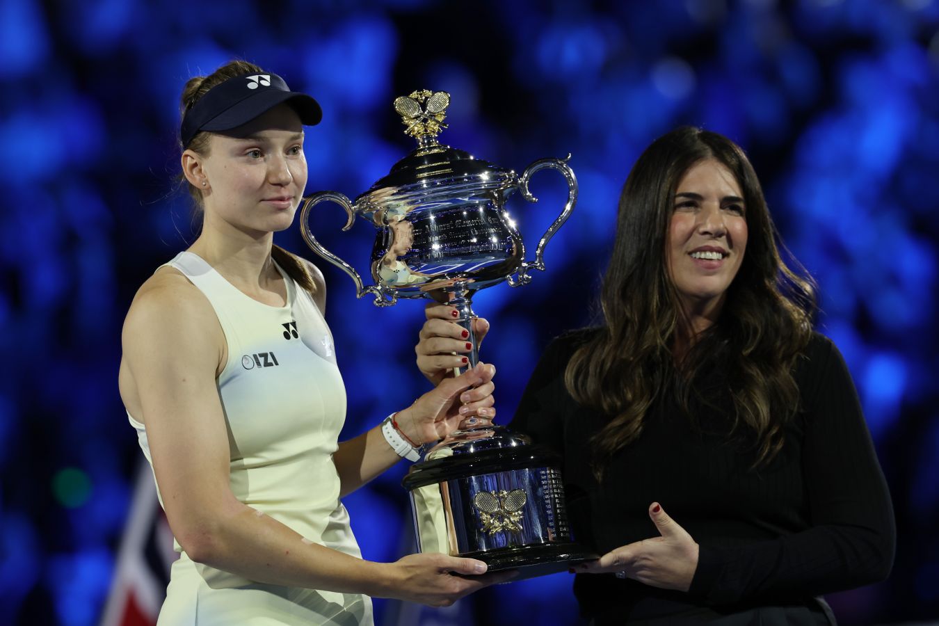 Энди Роддик назвал Елену Рыбакину одной из лучших в истории теннисисток в игре на подаче