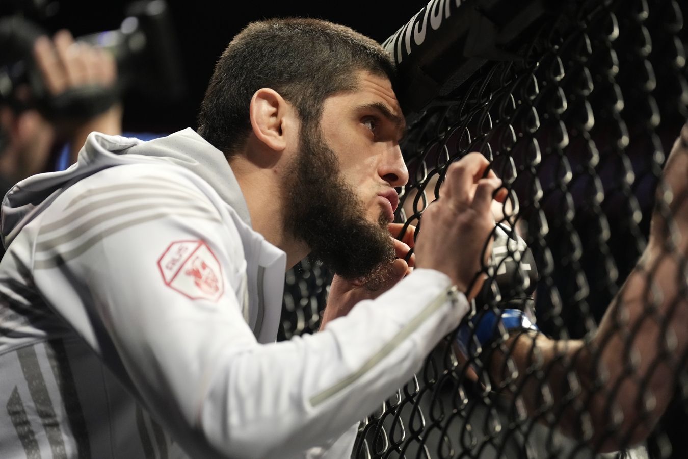 Махачев получил бонус на турнире UFC 280 за выступление вечера. Ян ОМэлли бой вечера