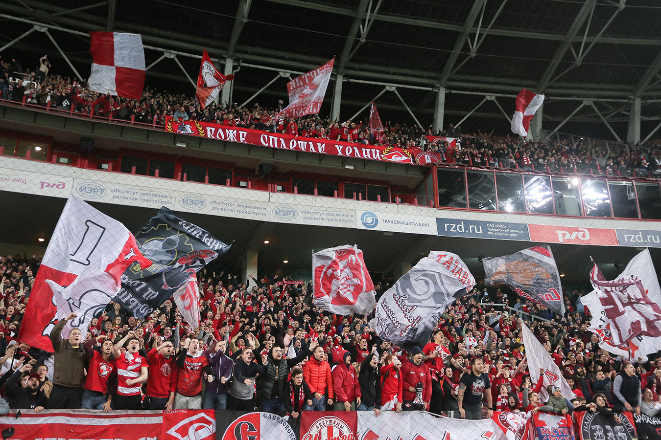 fanaty spartaka vyzvany dlya sledstvennyh dejstvij po delu o drake pered derbi s dinamo chempionat