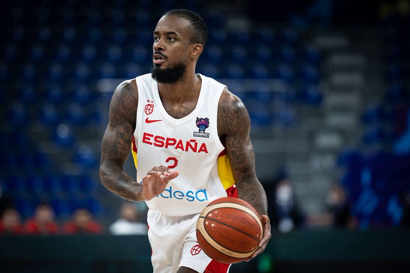 Izac basket best sale