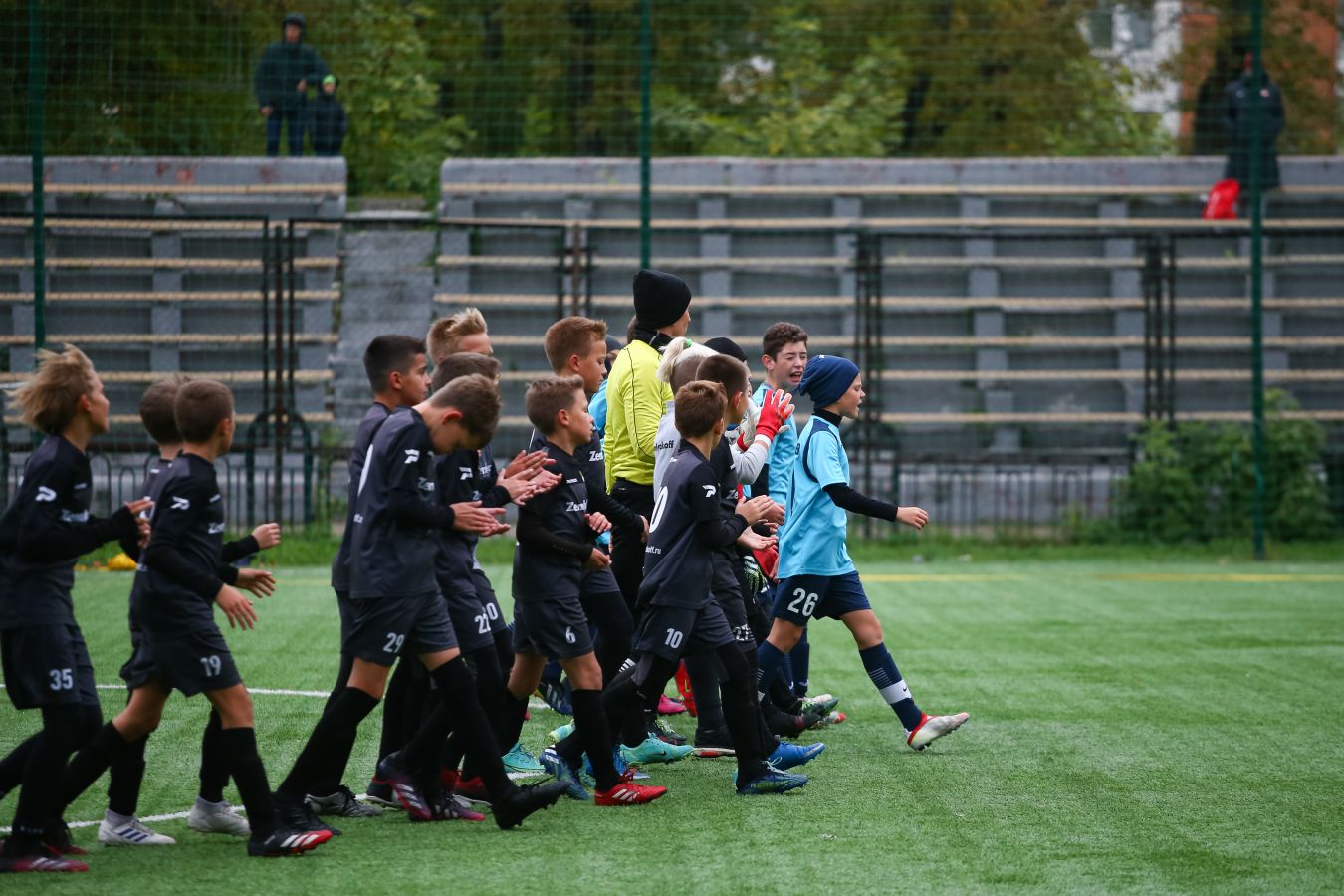 Детский турнир по футболу в казани. Детский турнир по футболу в казани. Кубок митропы по футболу фото. Соревнования по детскому футболу. Алга кап казань турнир дети 2013г.