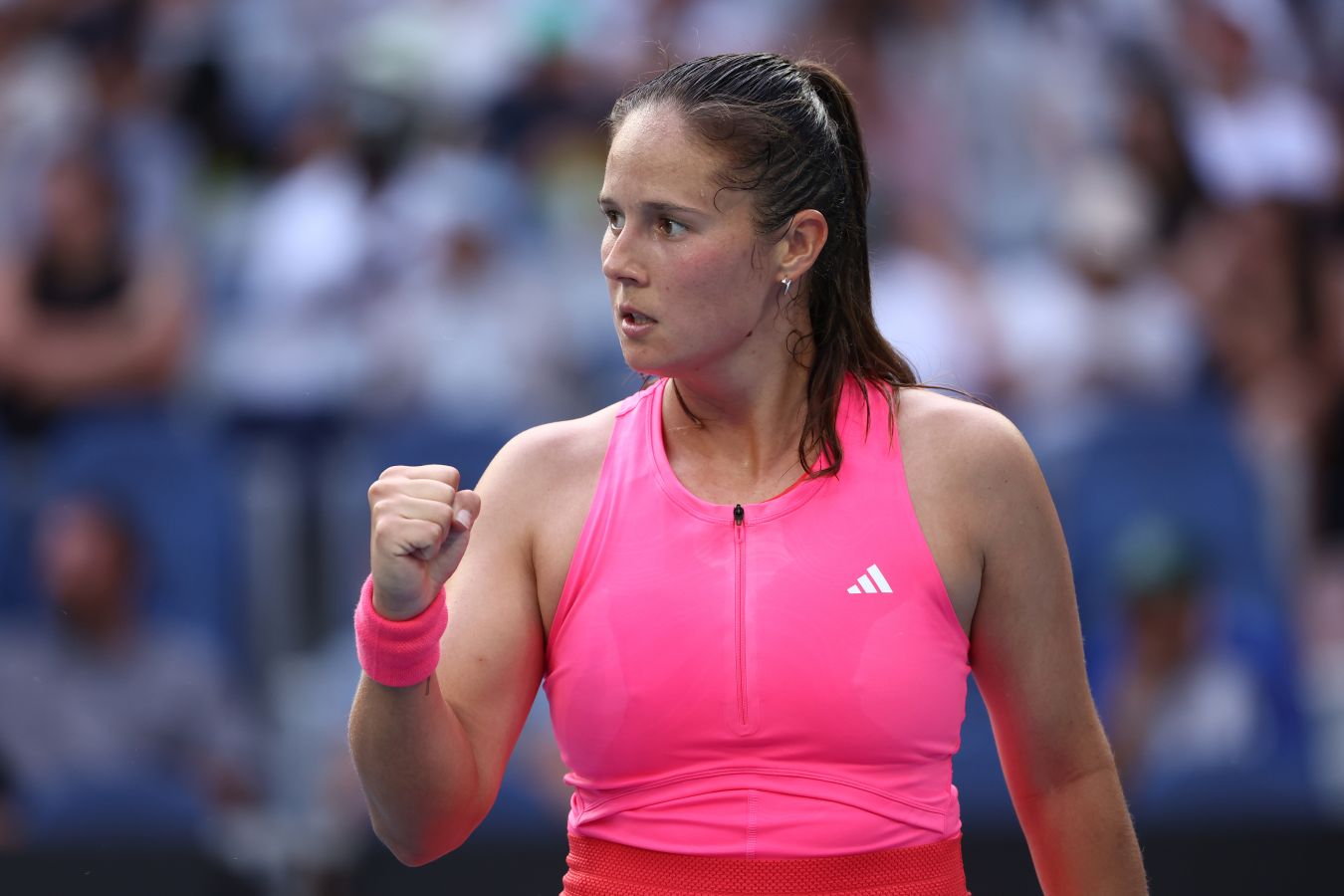 «Тепло приветствуем». Пресс-служба Australian Open — о смене гражданства Касаткиной