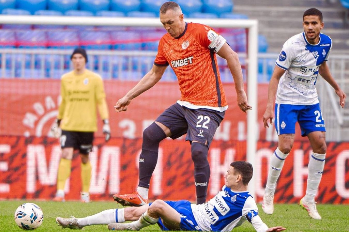 Акрон и Динамо Мх сыграли вничью в 26-м туре РПЛ и вместе покинули зону стыков