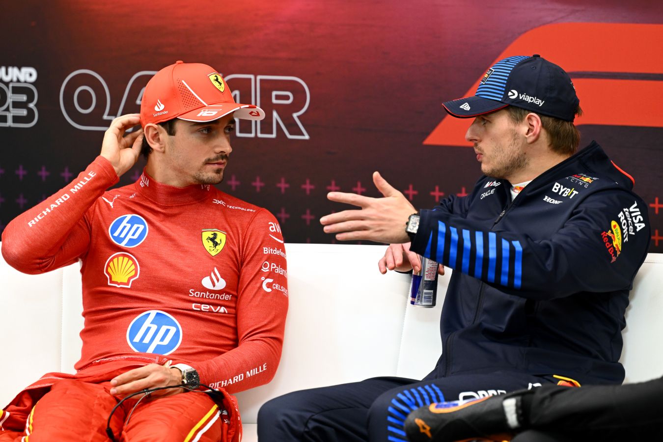 В PlanetF1 назвали времена Леклера и Ферстаппена во время 2-го дня тестов Ф-1 в Барселоне