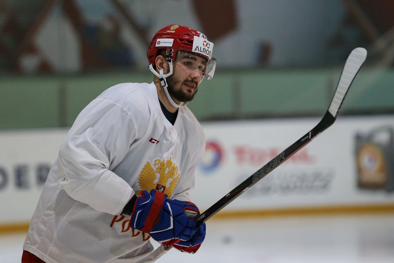 Олимпийский чемпион Войнов спустя год вернётся в хоккей и продолжит карьеру в КХЛ