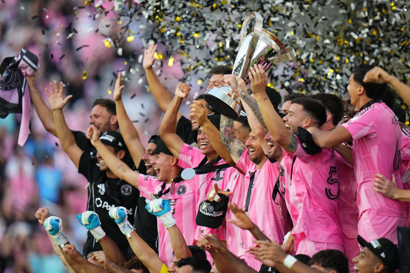 Интер Майами впервые в истории стал чемпионом МЛС. Клуб основан Бекхэмом в 2018-м