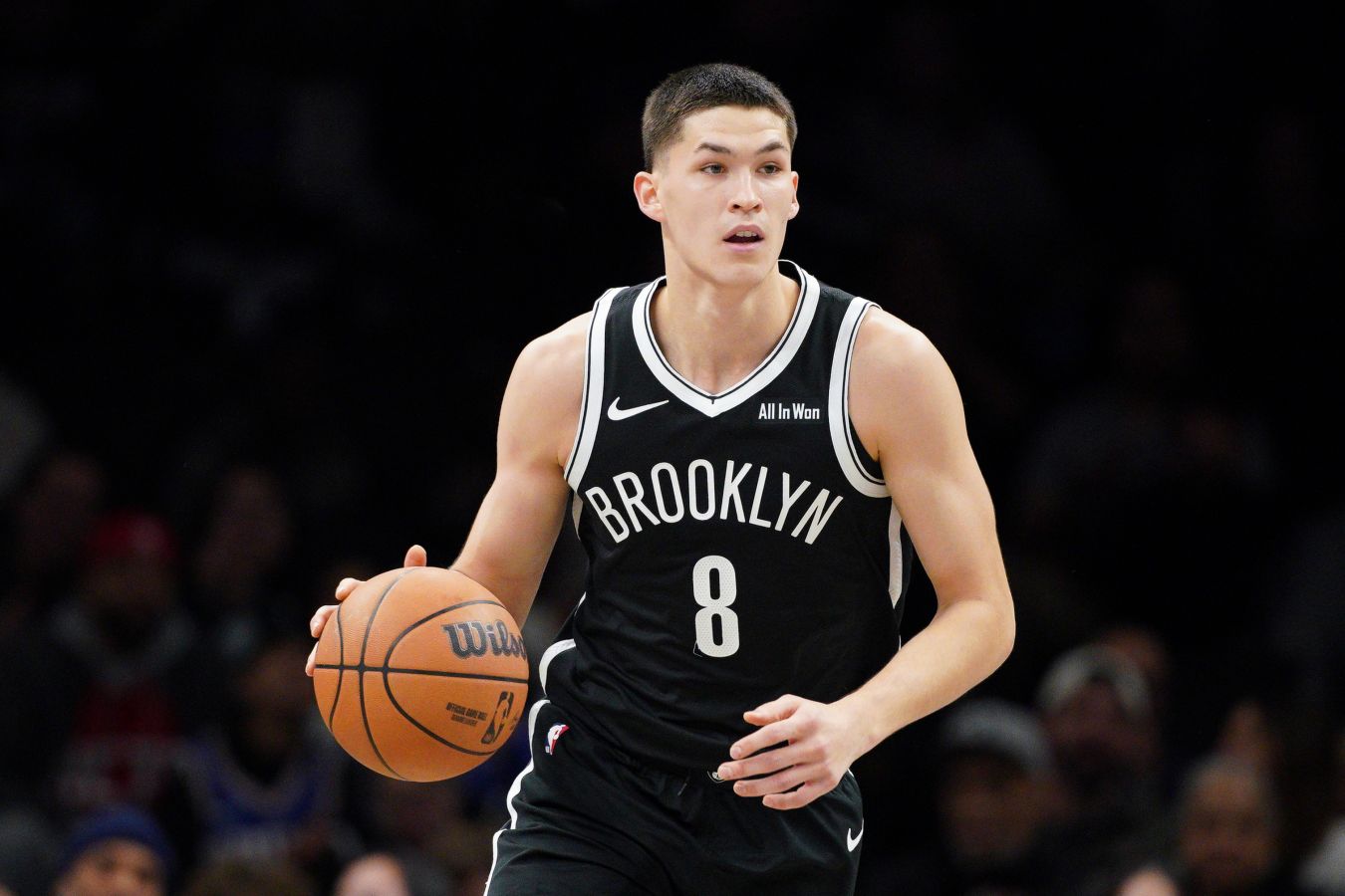 Егор Дёмин за первую половину матча с Торонто набрал 11 очков