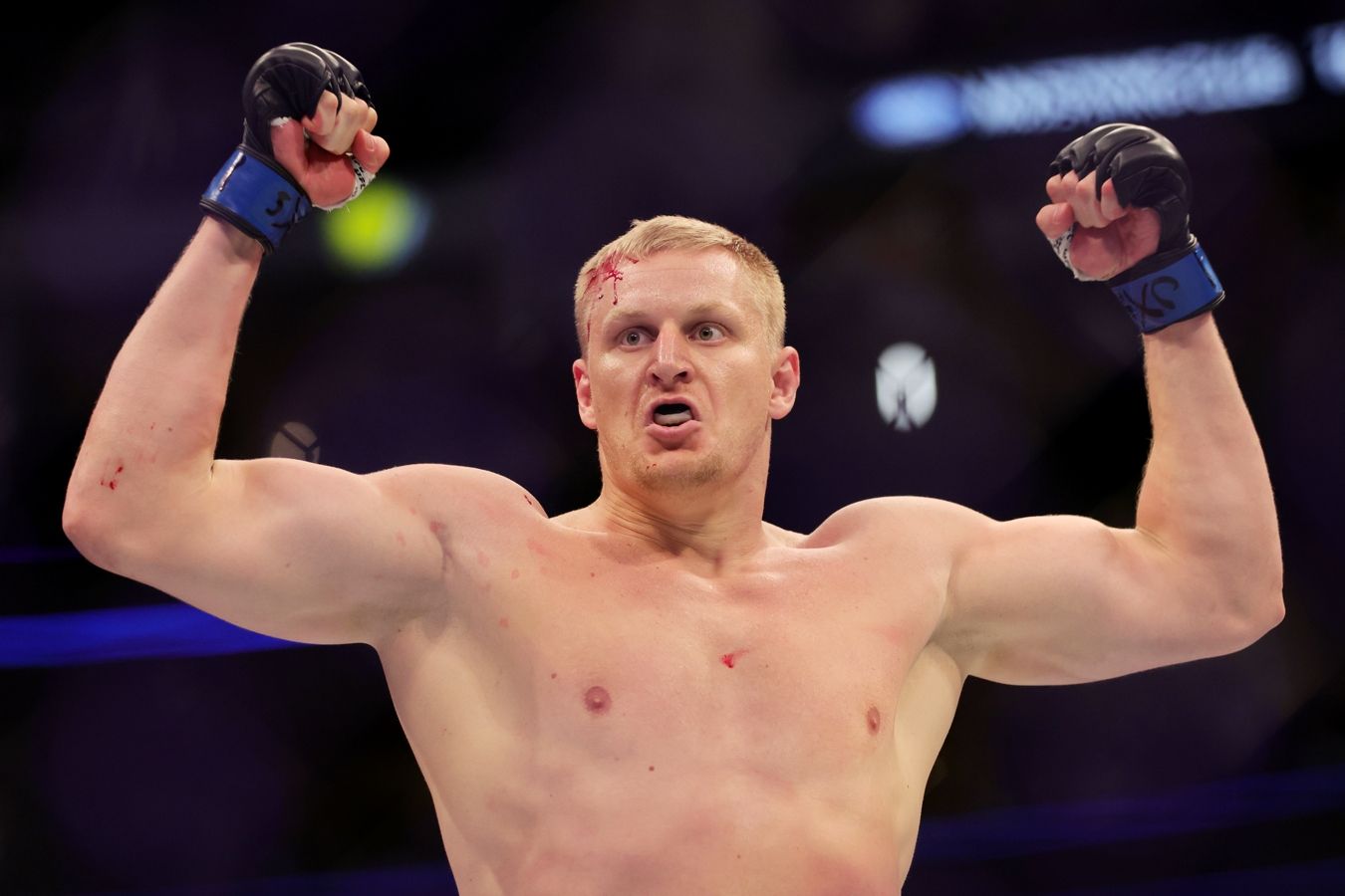 Сергей Павлович проведёт бой с Александром Волковым на UFC Fight Night в июне