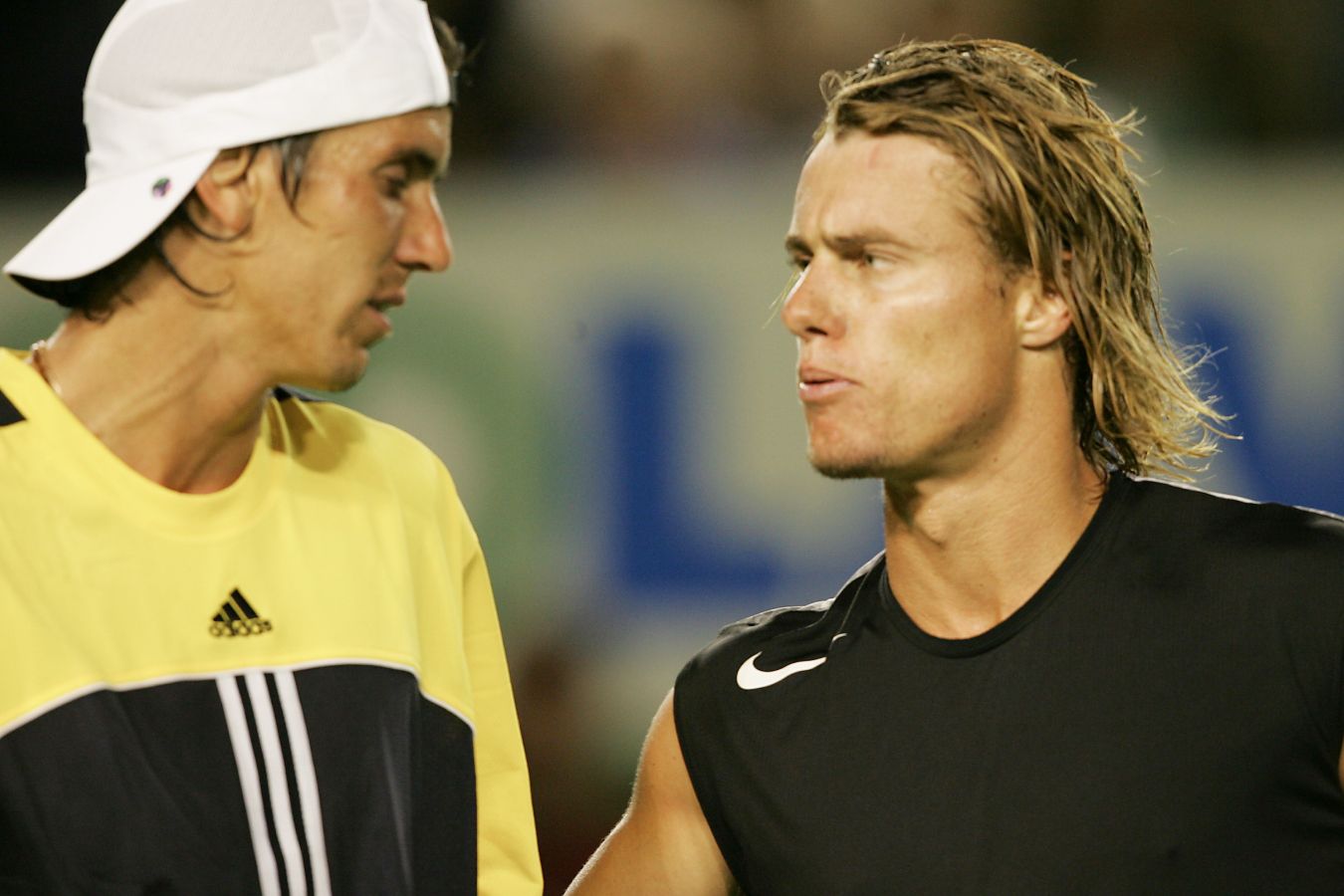 «Ты что себе позволяешь?» Звёзды тенниса устроили разборки прямо во время игры на AO-2005