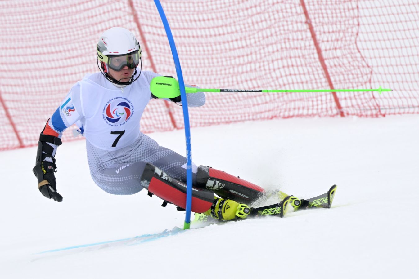 Горнолыжник Алексей Бугаев посвятил золото Паралимпиады-2026 дочери и жене