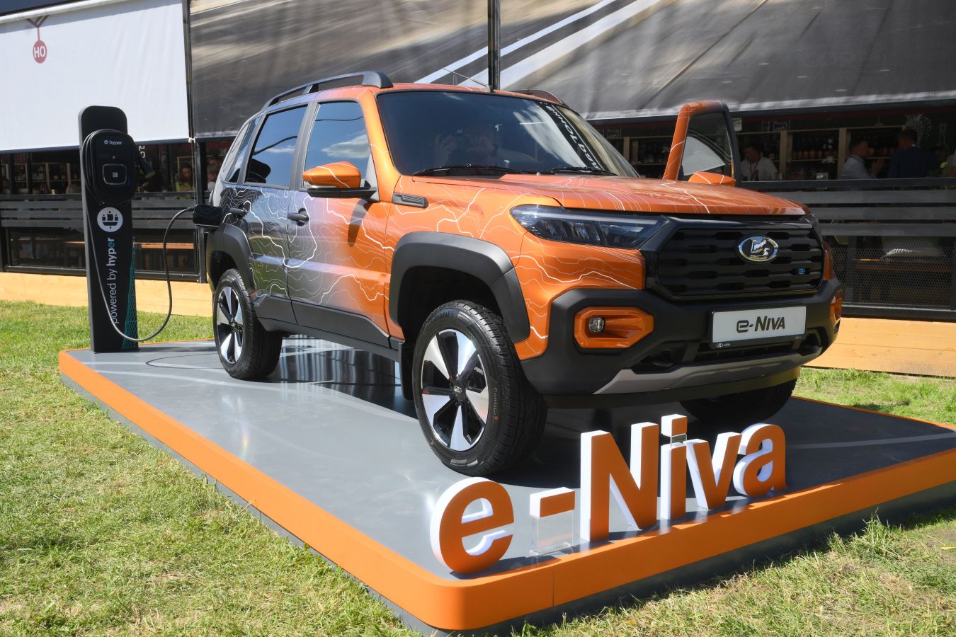 На ПМЭФ представлен концепт электрической Lada Niva - Чемпионат