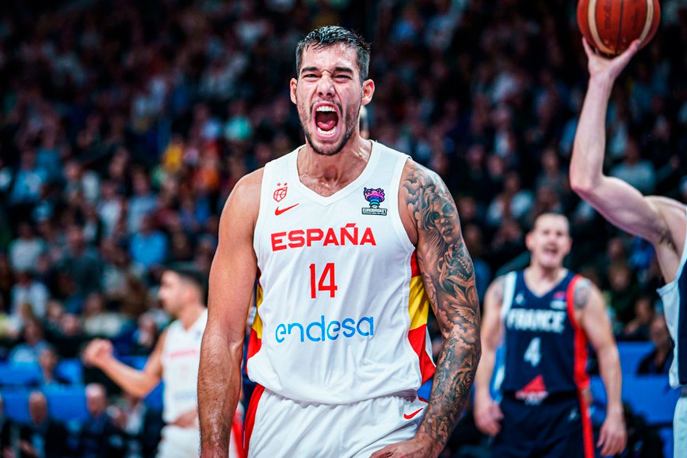 Евролига 2023 2024 результаты. Хуан Эрнангомес баскетболист. Хуан Эрнангомес испанский баскетболист. Евробаскет 2022 Испания чемпион.