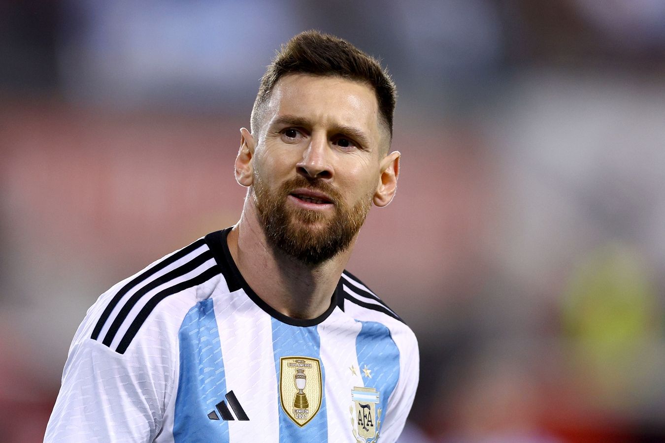 Лионель Месси впервые за восемь лет не попал в основу Аргентины на матч крупного турнира