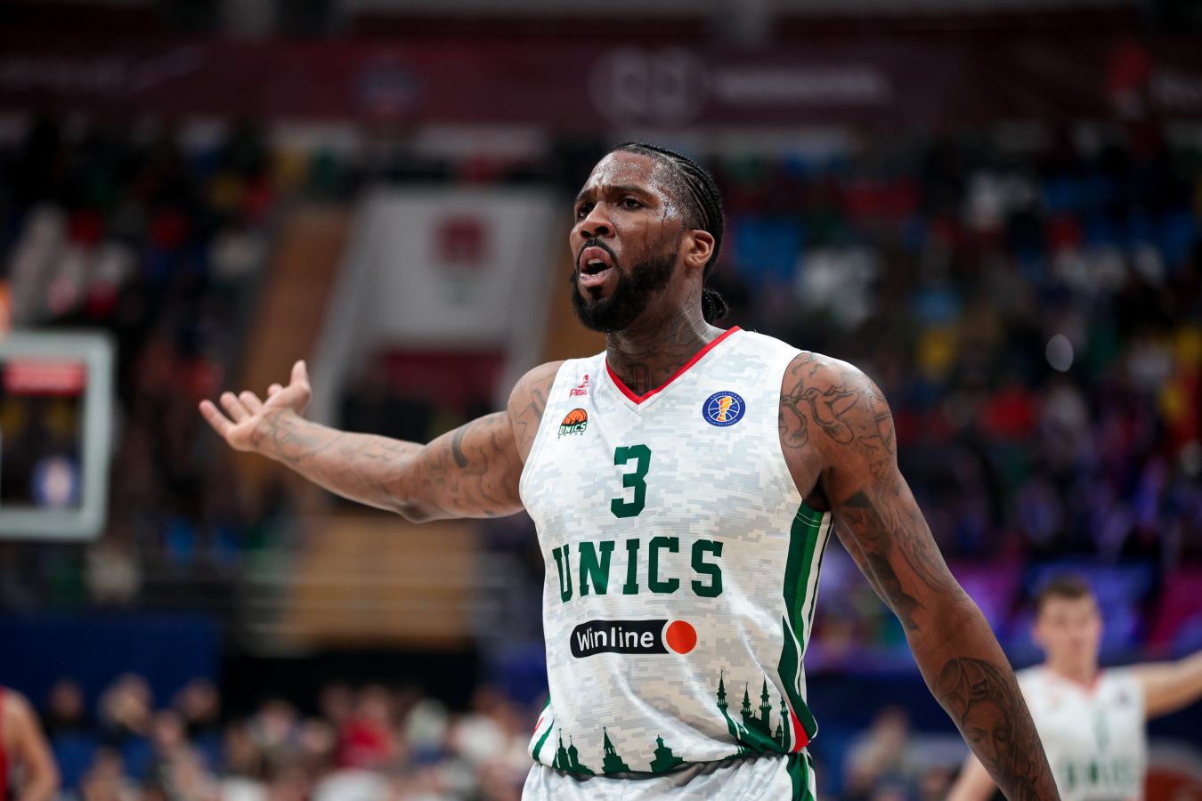 Это потрясающе. Американец Рейнольдс  о блюде, которое попробовал в РФ впервые