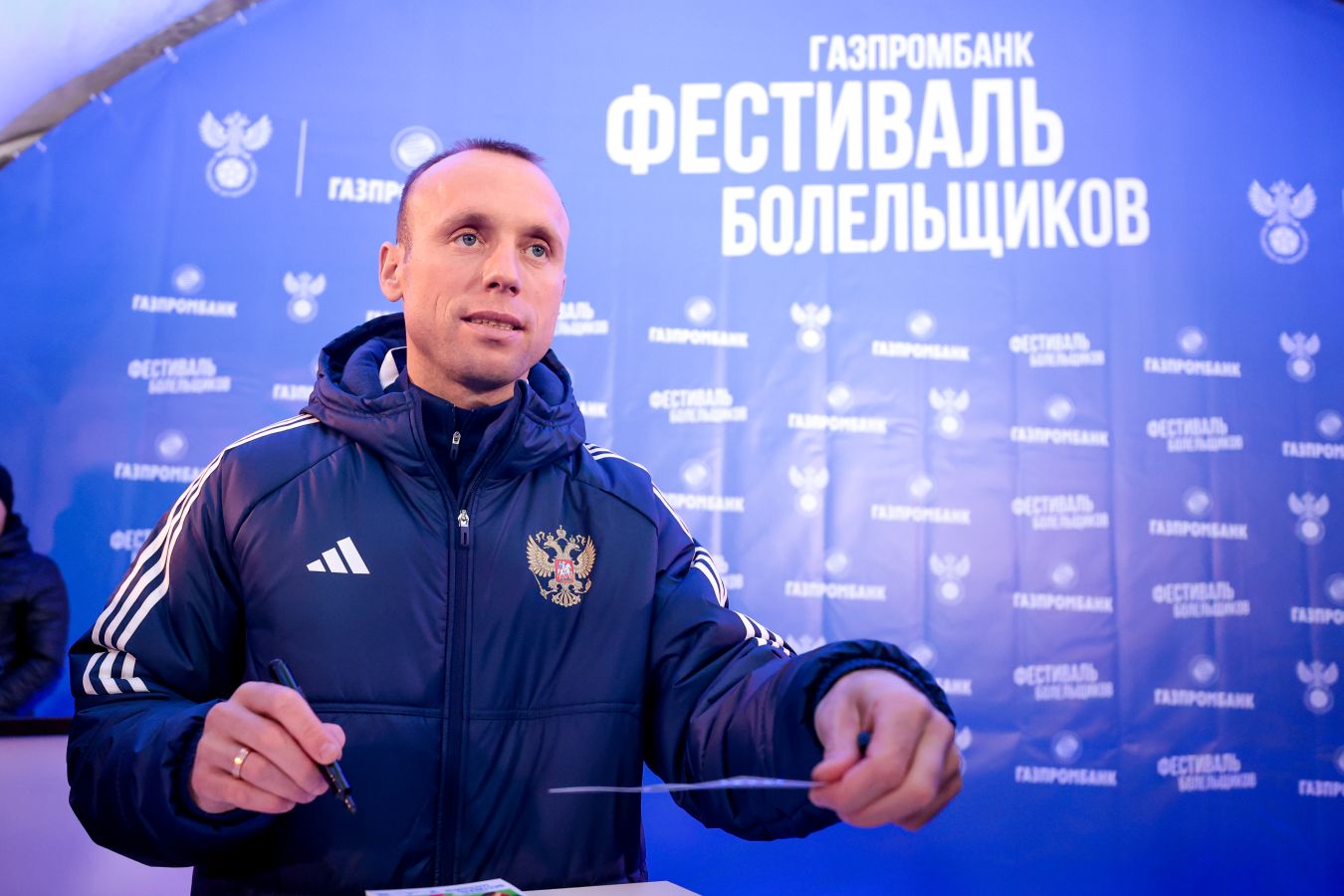 «Братик мой». Глушаков рассказал, за какую сумму готов продать футболку Месси