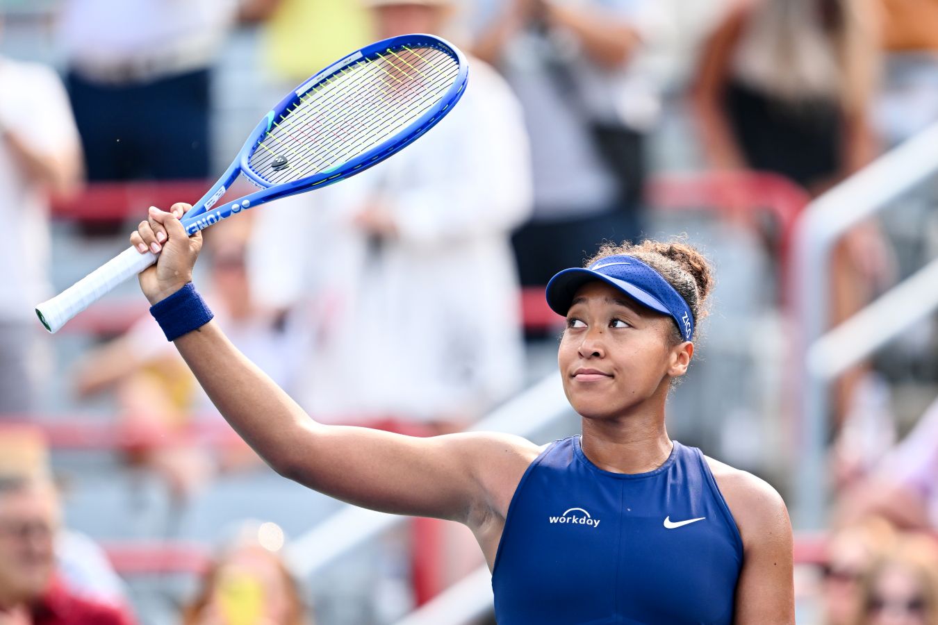 Наоми Осака одержала победу в двух сетах на старте Мадрида