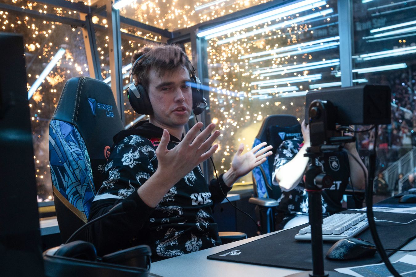 Team Spirit и Tundra Esports вышли в плей-офф FISSURE Universe 4 по «Доте»