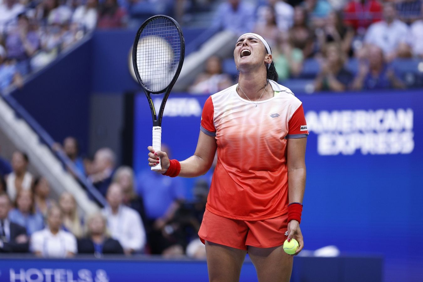 Онс Жабер завершила выступление на турнире в WTA-1000 в Дубае