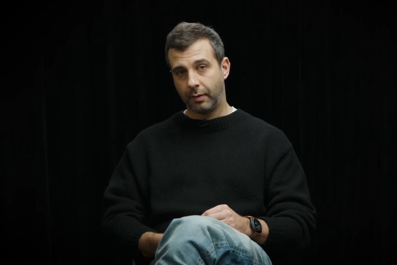 Иван Ургант стал гостем YouTube-канала «Плюшки» в передаче «Опять не Гальцев»
