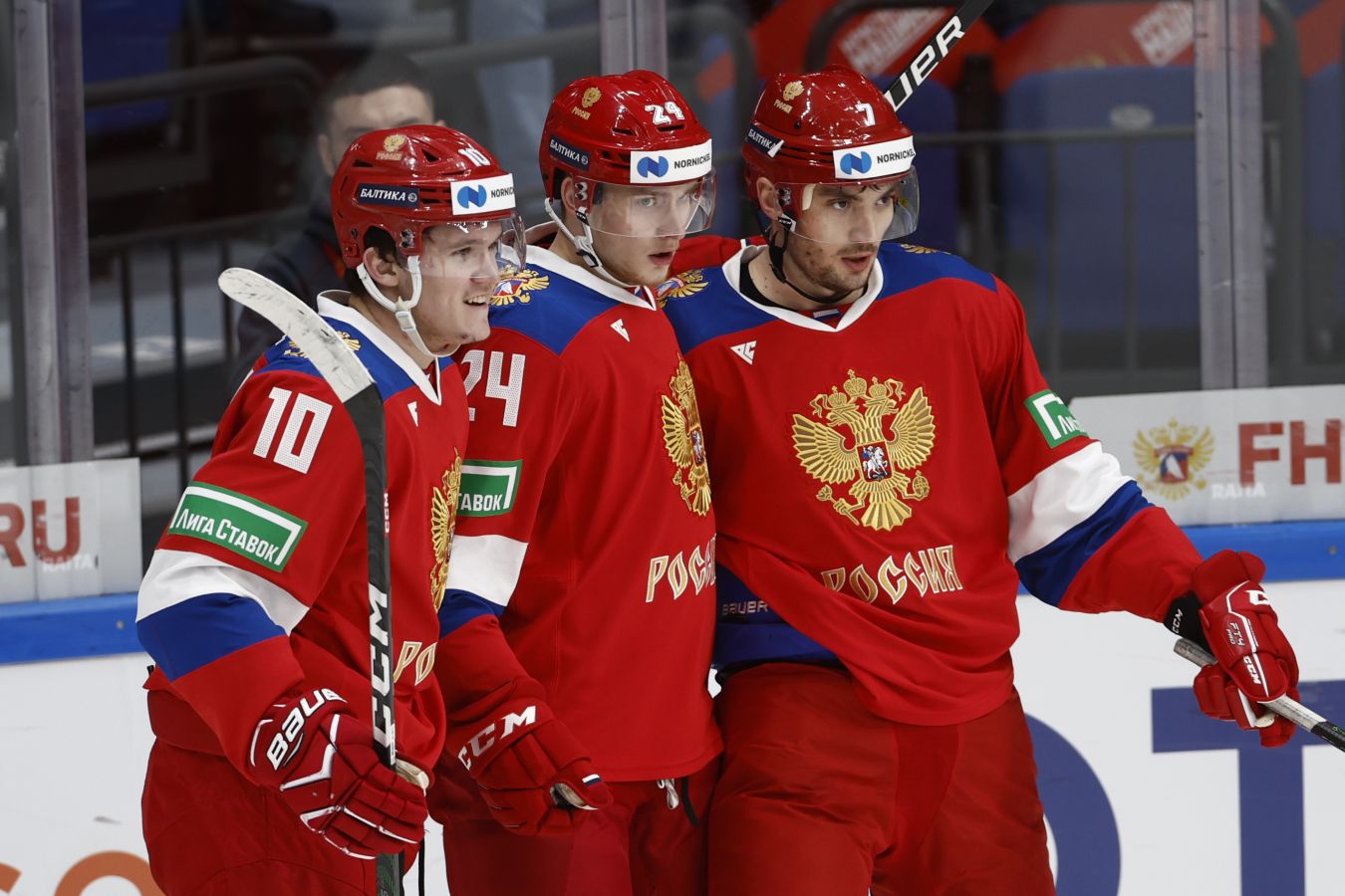 Уткин ответил Губерниеву на слова о том, что российский футбол популярнее хоккея