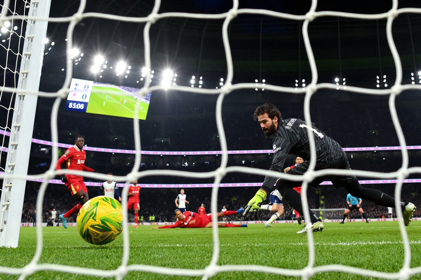 Мы сталкиваемся с эмоциональными проблемами. Алисон о сезоне Ливерпуля