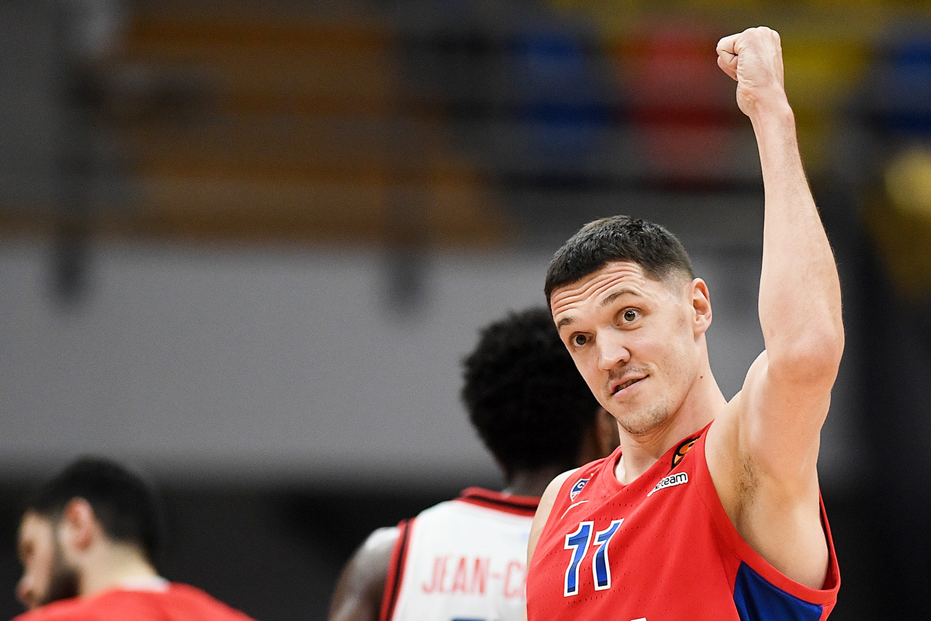 cska razgromil olimpiakos i vyshel na