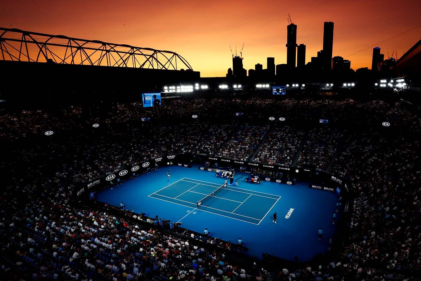 Матчи на открытых кортах Australian Open возобновятся не раньше 9:00 мск