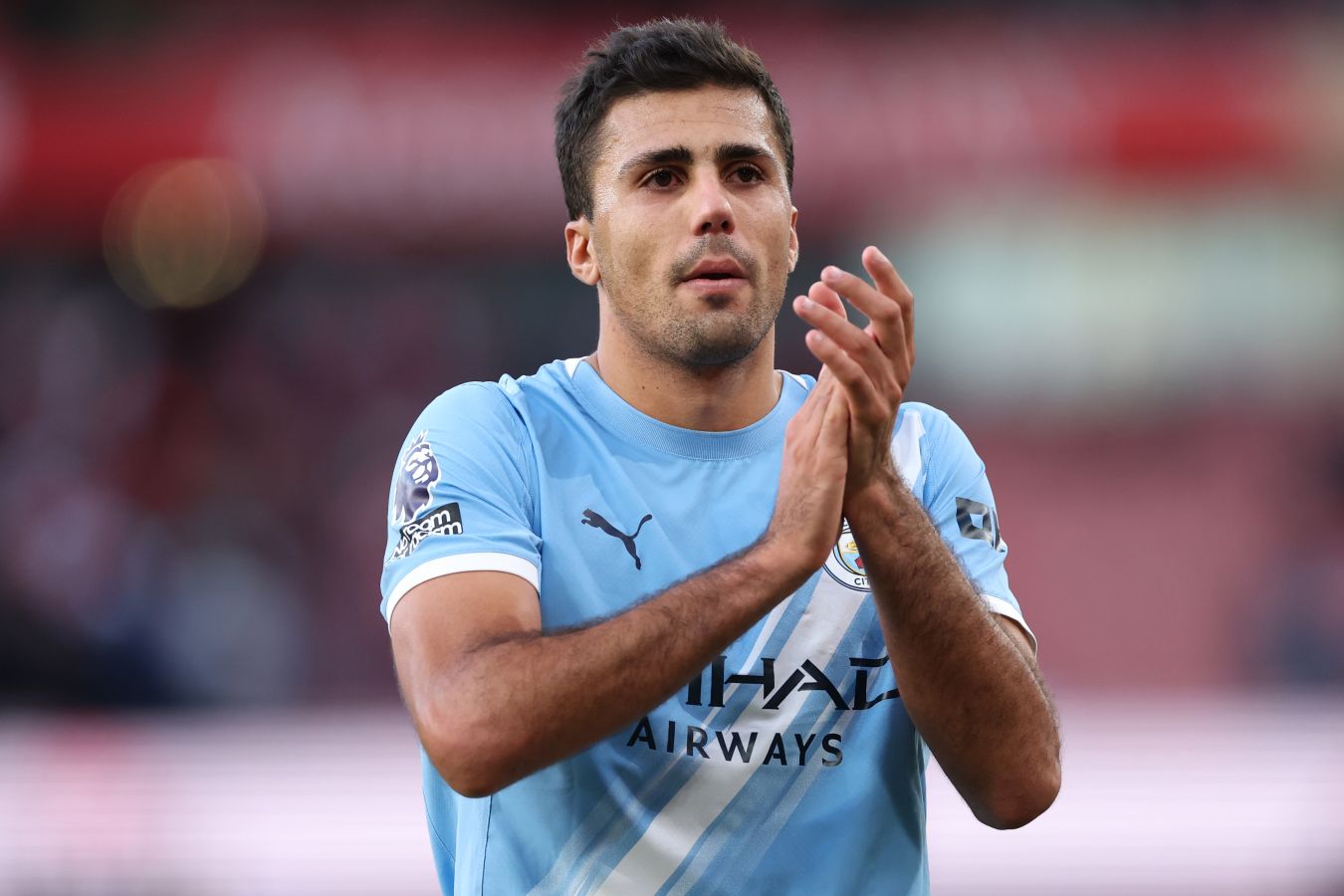 Реал намерен использовать ситуацию с контрактом Родри, чтобы подписать его Marca