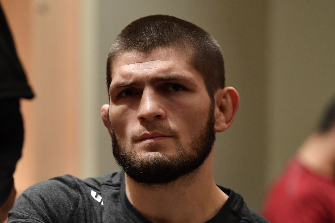 Хабиб поделился впечатлениями от встречи с защитником ФК Манчестер Сити Хусановым