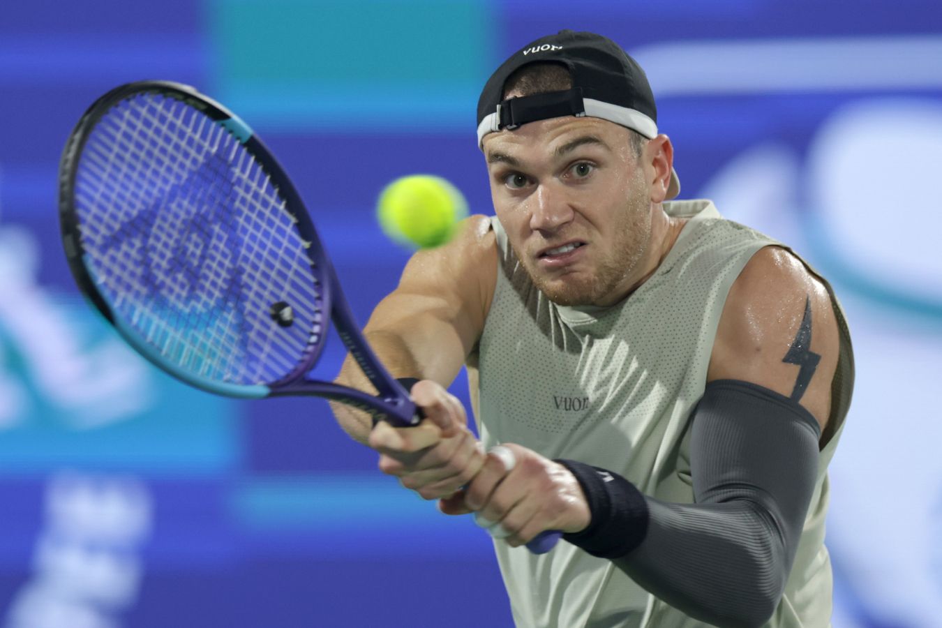 Джек Дрейпер во втором круге турнира в Дубае уступил Артуру Риндеркнешу