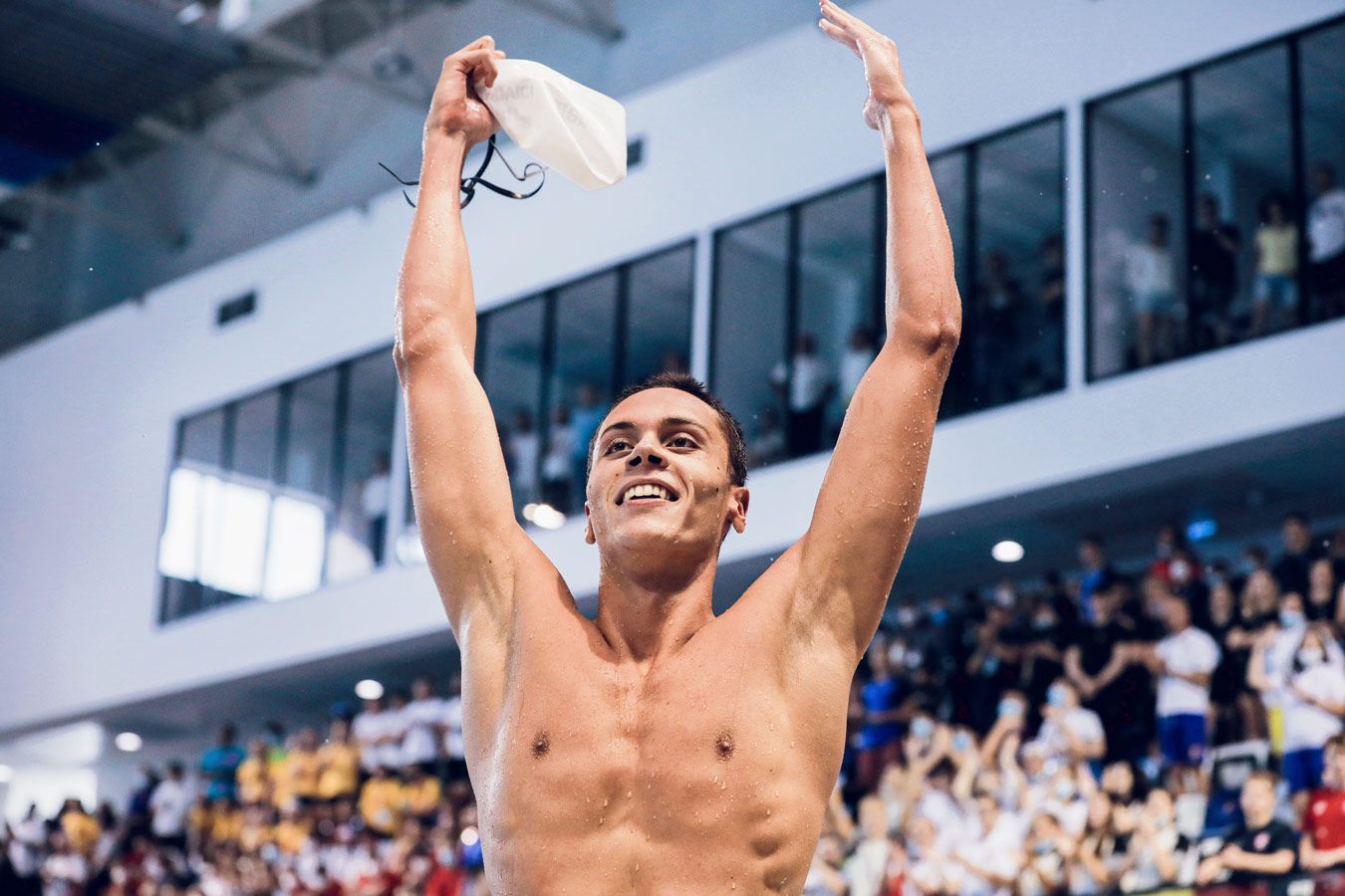 «У него причудливый дар – его тело». Гениальный пловец из Румынии бьёт «вечные» рекорды