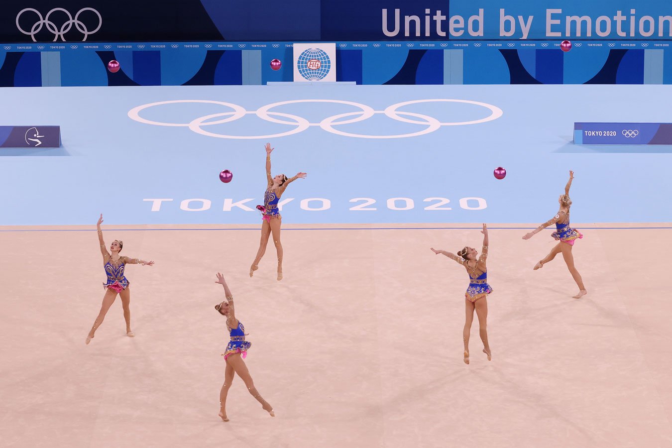 Россия идёт второй в квалификации группового многоборья в художественной  гимнастике на ОИ-2021 - Чемпионат