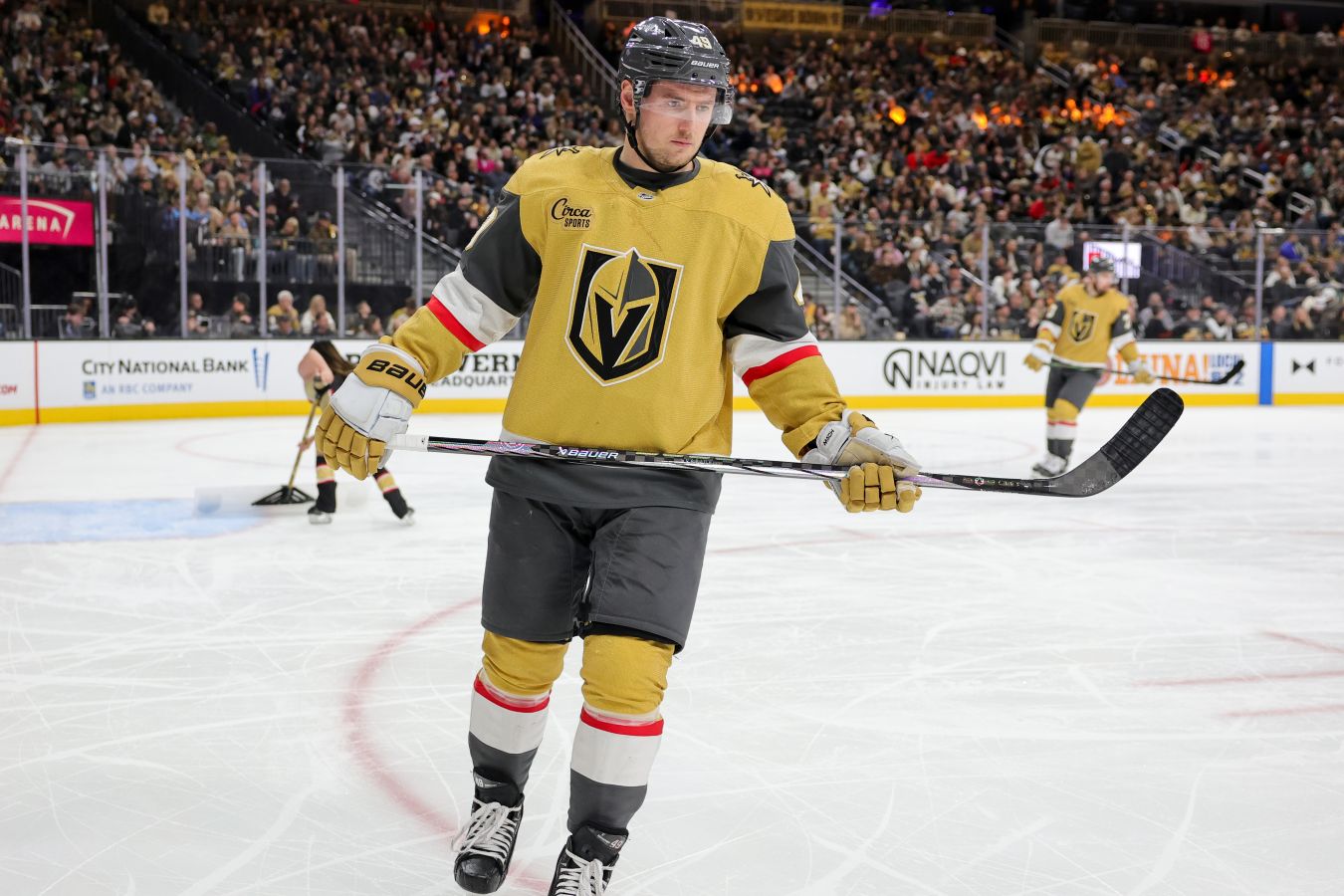 Юта обыграла Вегас в Кубке Стэнли и вышла вперёд в серии. У Барбашёва  ассист